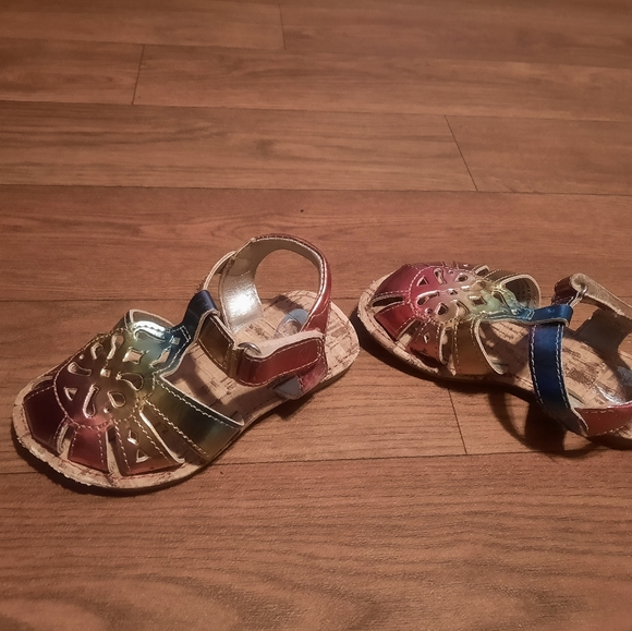 SOLD Stride Rite Rainbow Sandals, Size 4 Baby - Picture 6 of 10